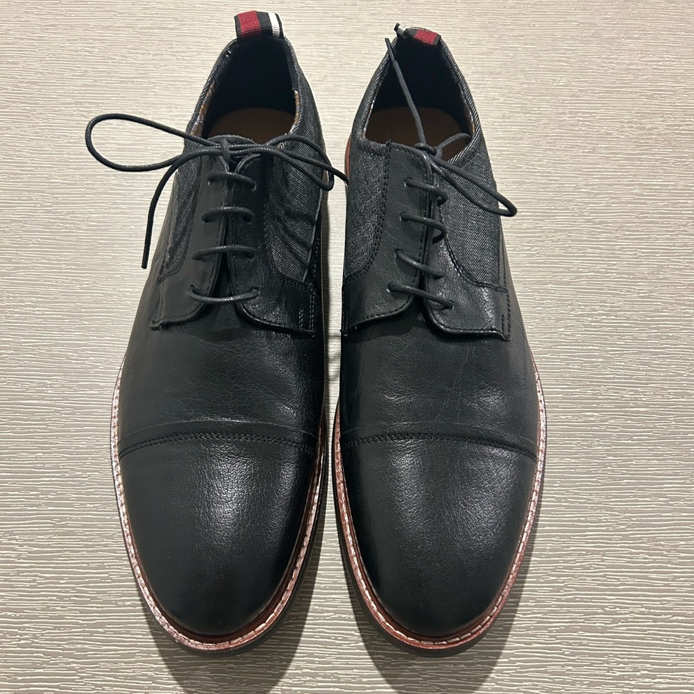 Handsome Ben Sherman Leather Brogue Dress Shoe, size 12, Excellent Condition!
